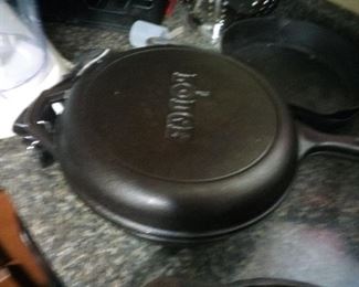 302. LODGE KETTLE AND TOP $30