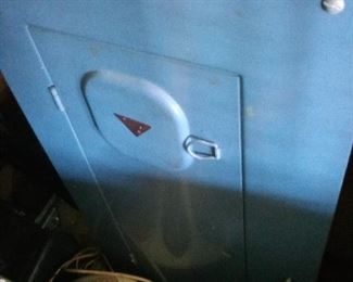 334. CIRCUIT BREAKER BOX $20