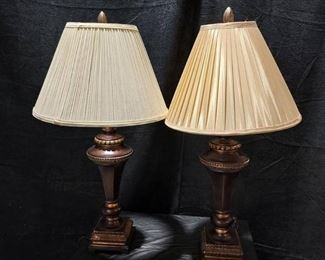 2 Splendid Table Lamps