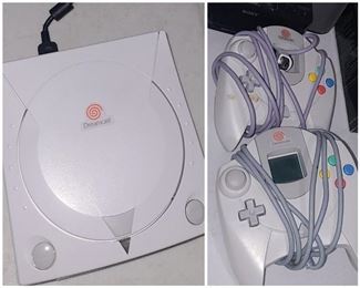 Dreamcast with two controllers