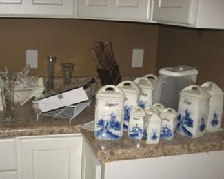 Dutch Look Ceramic Cannister Seat