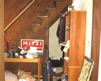 Bookcase, Decor, Table