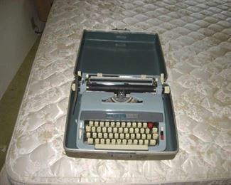 Vintage Manual Typewriter
