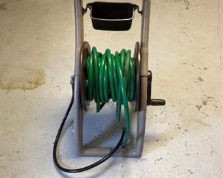Hose reel with hose