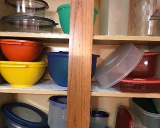 Vintage Tupperware/Rubbermaid Storage Containers