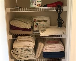 Queen/Twin Sheet Sets Towels/Washcloths/Hair Dryer/Towel Rack Reli On Automatic Blood Pressure Monitor