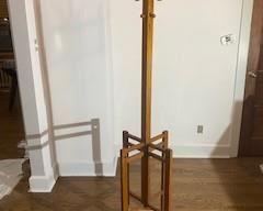 MISSION STYLE COAT TREE, OAK