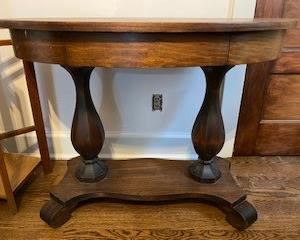 VICTORIAN ELLIPTICAL TABLE