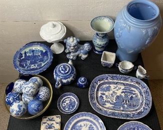 Big Blue Housewares Lot