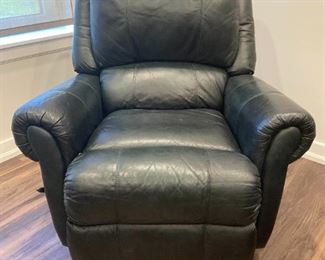 153Laid Back Black Faux Leather Recliner