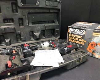 196Craftsman Battery Charged Drill Set