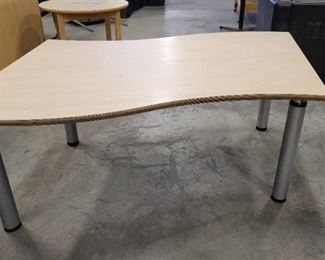 Wave Design Children's Adjustable Height Work Table