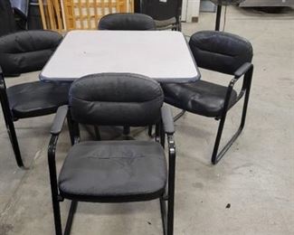 Break Lounge Table with 4 Chairs
