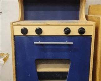 Child Size Stove Top Cabinet