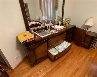United Furniture Company Dresser & Mirror