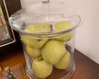 Apothecary Jar of Pears