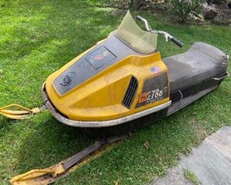 1970’s skidoo’s need TLC, no titles selling for parts