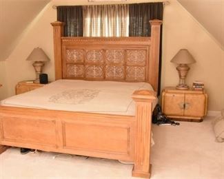 124. Bed With Bedding Curtains