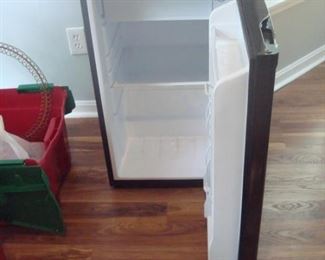 Frigidaire mini fridge.