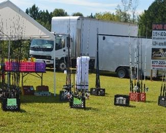 Alot of NEW fishing reels & rods