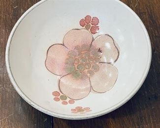 Denby Gypsy Pink 6-Piece Place Setting plus serving pieces. Chip-Free service for 12. Photo 2 of 4. 