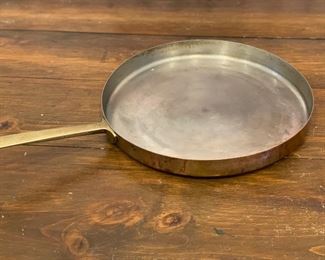 Paul Revere Crepe Pan. Photo 1 of 2. 