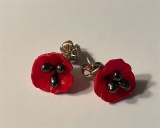 Poppy Earrings. 
