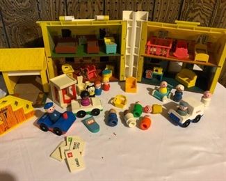 Fisher Price Play Family House