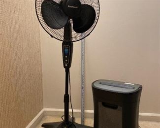 Honeywell Pedestal Fan And Royal Crosscut Shredding Machine