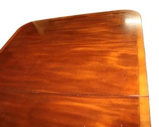 Baker Dining Table with 4 leaves