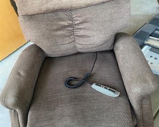 Upholstered lift chair