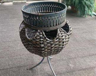 vintage plant holder