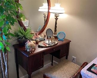 Dressing table and  mirror with stool