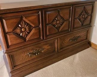 Lane Hope Chest 44x26x17