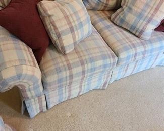 Loveseat 66x35x31 with throw pillows