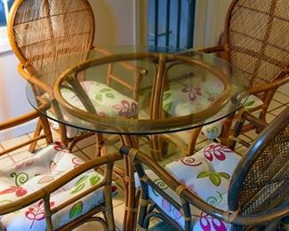 wicker dining set, table (two glass levels) with four/4 chairs