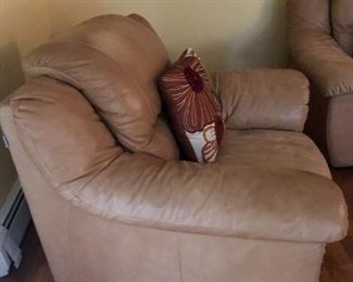 Side view of the fine plushness of this piece. Remember, the pillows are included