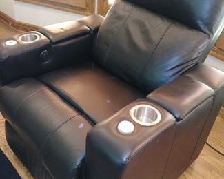 Elec reclining leather chair
