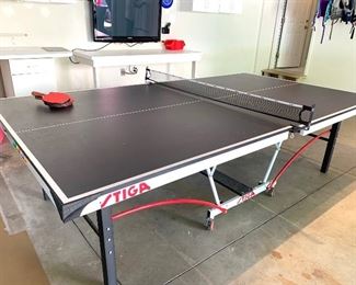 Ping pong table