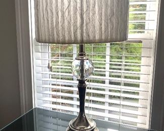 there is a pair of these matching lamps