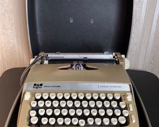 Vintage Smith Corona Typewriter with case.