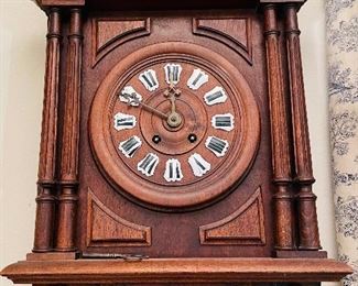 18 - $295 French  walnut Henri II wall clock - working conditon    • 24high 15wide 7deep 