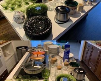 Stylish green and onyx dinnerware, dessert bowls