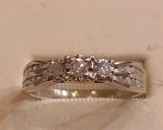 10k white diamond ring 3.3 gr.. $150