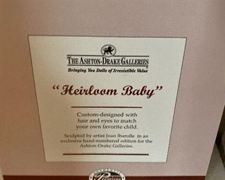 Ashton-Drake doll "Heirloom Baby" new in box