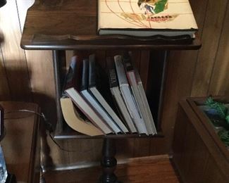 WOOD PODIUM/LECTURN