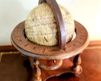 WOOD GLOBE