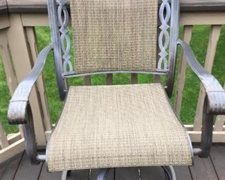 SWIVEL CHAIR  1 OF 6