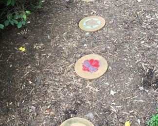 CONCRETE STEPPING STONES