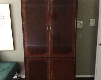 ARMOIRE/WARDROBE  86H X 40W X 22D
